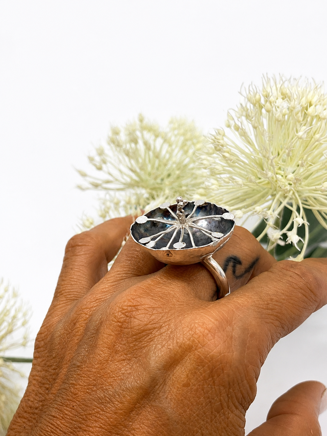 Anel Botanical Flower